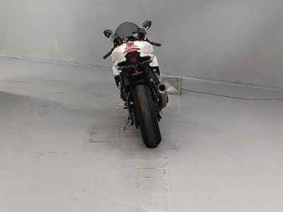 Yamaha YZF-R1 2023