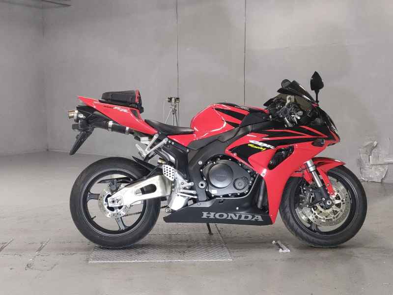 Honda CBR1000RR 2006
