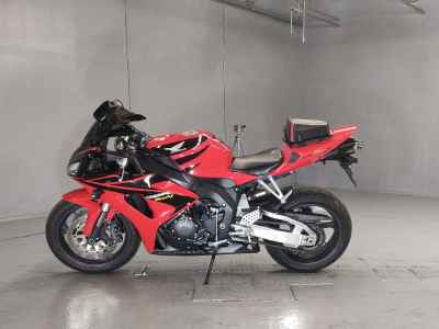 Honda CBR1000RR 2006