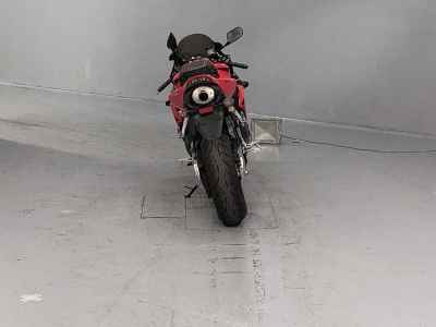 Honda CBR1000RR 2006