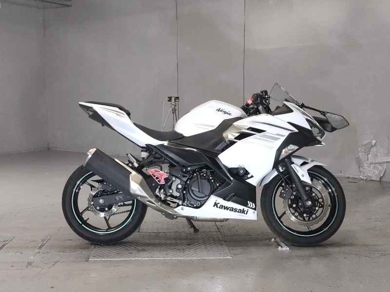 Kawasaki Ninja 400 2022