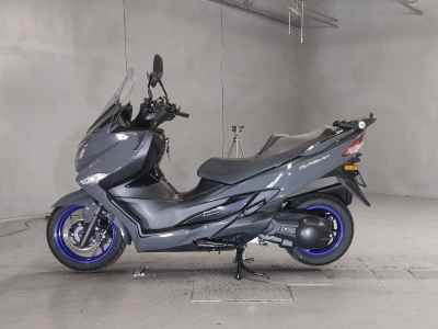 Suzuki Burgman 400 2023