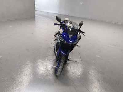 Yamaha YZF-R25 2015