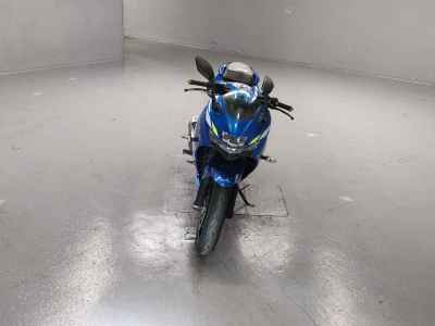 Suzuki Gixxer 250SF