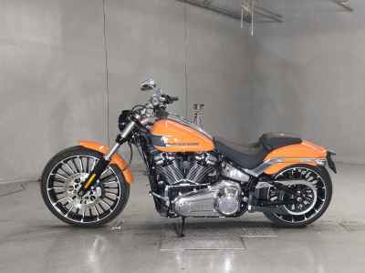Harley-Davidson Breakout FXBR1920 2023