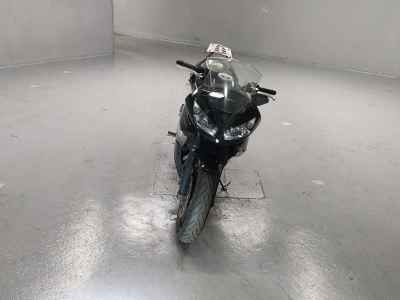 Kawasaki Ninja 400R 2011