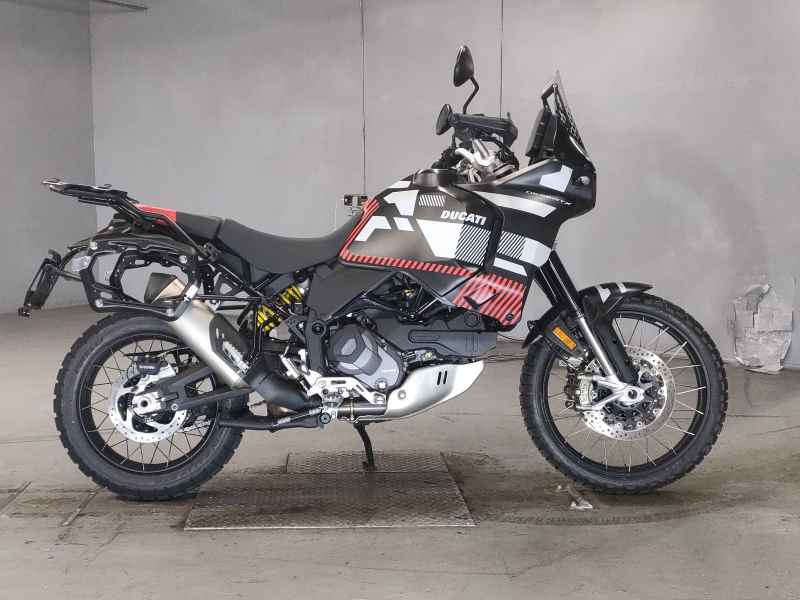 Ducati DesertX 2025