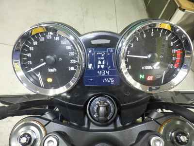 Kawasaki Z900RS 2023