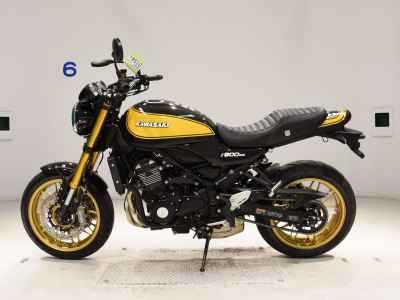 Kawasaki Z900RS 2023