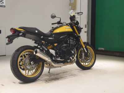 Kawasaki Z900RS 2023