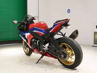 Honda CBR1000RR SP 2023
