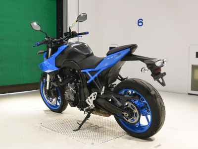 Suzuki GSX-8S 2024