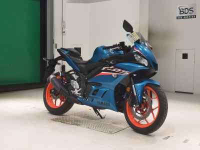 Yamaha YZF-R25 2021