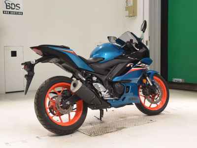 Yamaha YZF-R25 2021