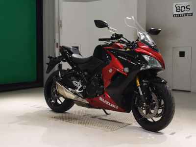 Suzuki GSX-S1000F 2015