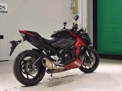 Suzuki GSX-S1000F 2015