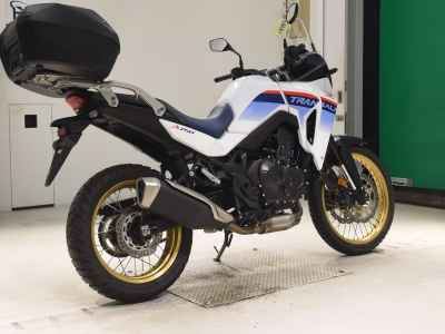 Honda Transalp 750 2023