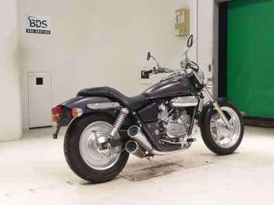 Honda Magna 250 2025