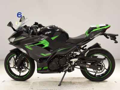 Kawasaki Ninja 400 2022