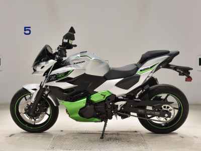 Kawasaki Ninja 7 Hybrid 2025