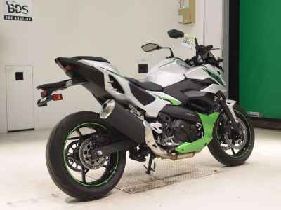 Kawasaki Ninja 7 Hybrid 2025