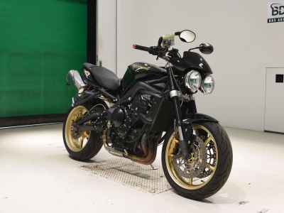 Triumph Street Triple 2010