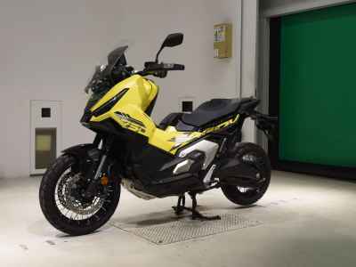 Honda X-Adv 750 2025