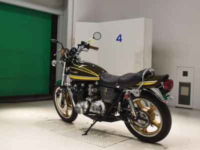 Kawasaki Z1 900 Super Four 2025