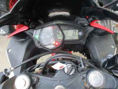 Yamaha YZF-R25 2015