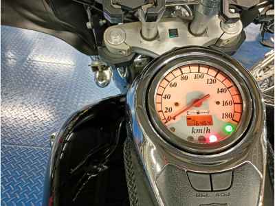 Suzuki Intruder 400 Classic 2006