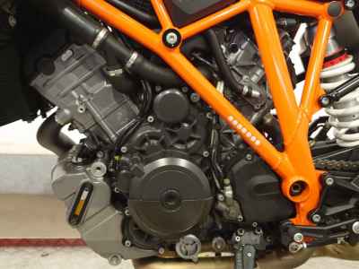 KTM 1290 Super Duke R 2015