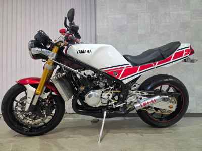 Yamaha RZ250R