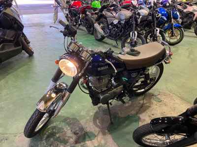 Yamaha SR400 2021