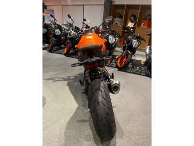 KTM 1290 Super Duke R 2024