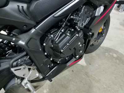 Honda CBR650R E-Clutch 2025