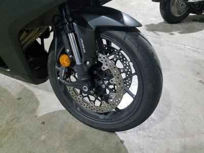 Honda CBR650R E-Clutch 2025