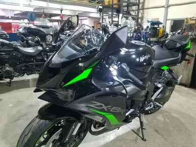 Kawasaki Ninja ZX-6R 2025