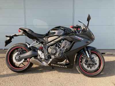 Honda CBR650R 2023