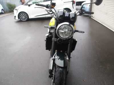 Kawasaki Z900RS 2024