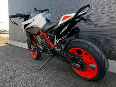 KTM 890 Duke R 2021