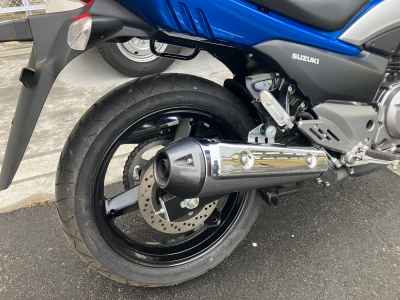 Suzuki GSR250