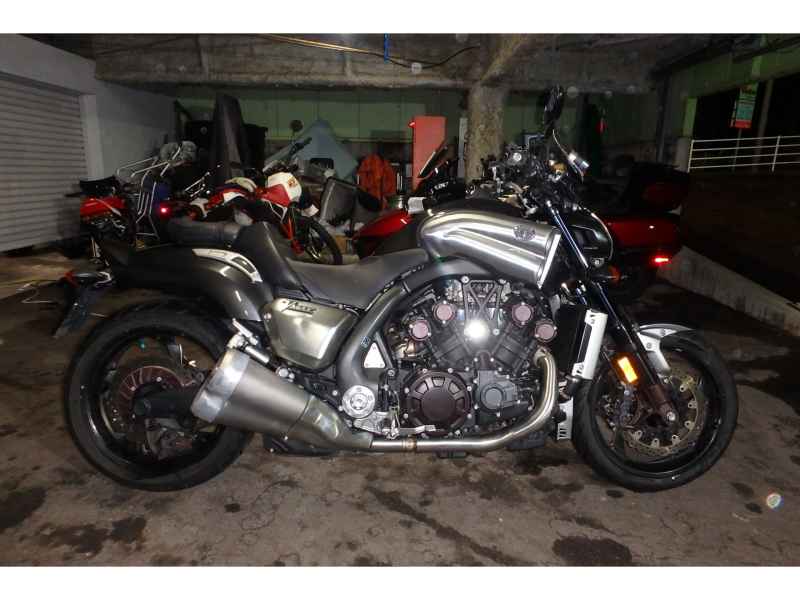 Yamaha V-Max 1200 2012