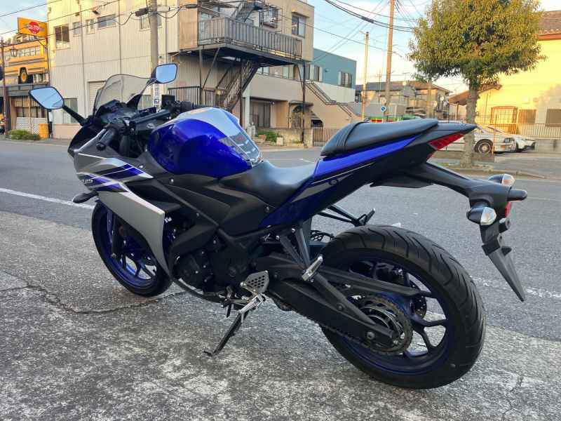 Yamaha YZF-R25 2016
