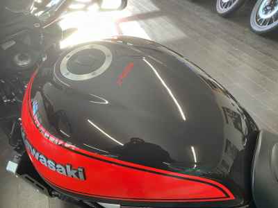 Kawasaki Z900RS 2022