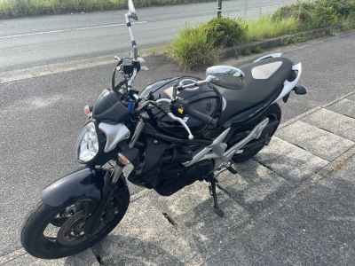 Suzuki Gladius SFV400 2010