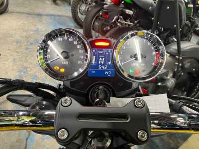 Kawasaki Z900RS SE 2024