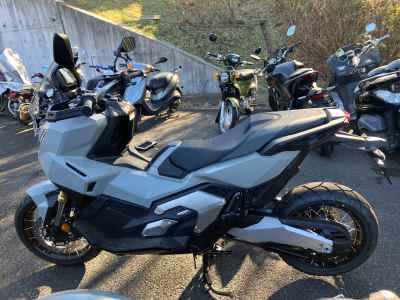 Honda X-Adv 750 2025
