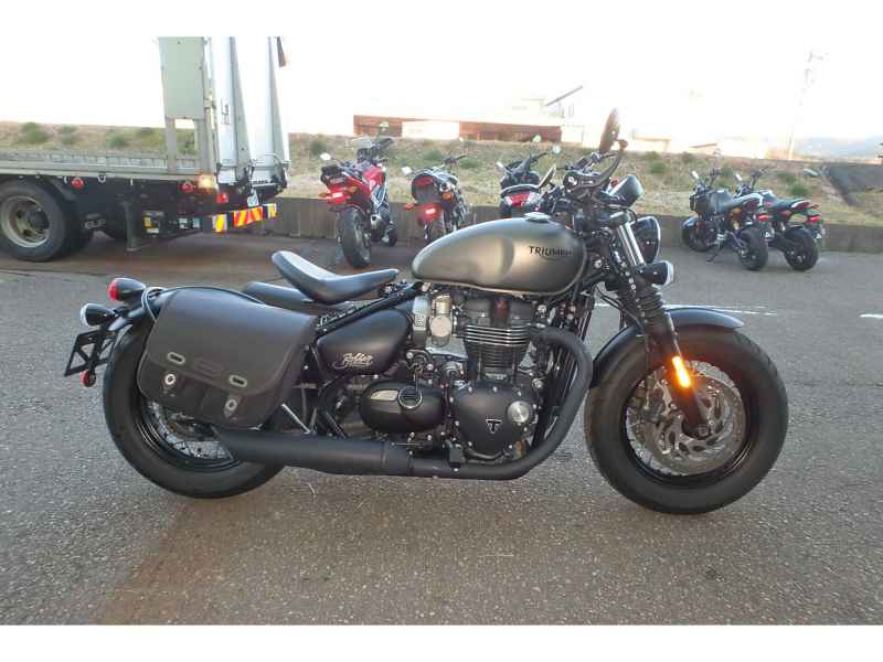 Triumph Bonneville Bobber 2021