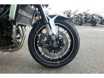 Kawasaki Z900RS 2024