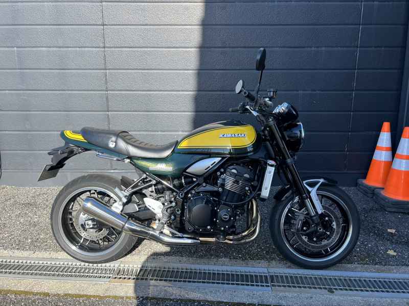 Kawasaki Z900RS 2024